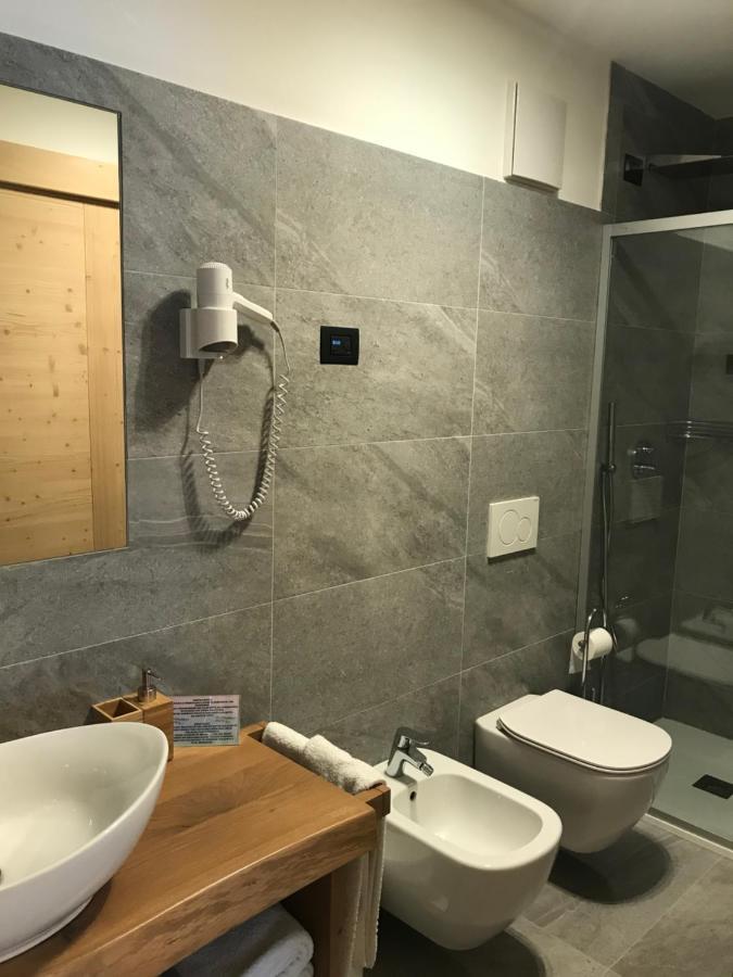 Hotel Piedibosco Моена Екстер'єр фото