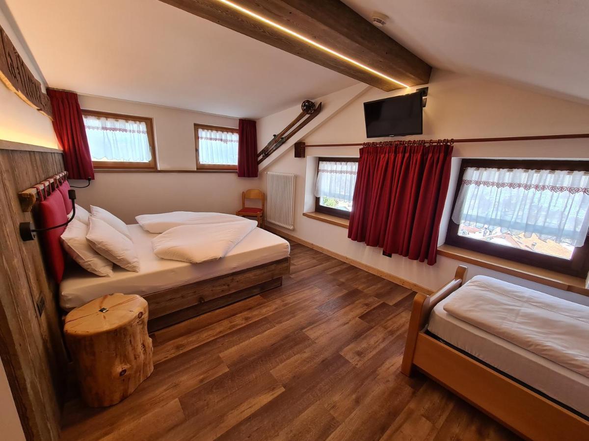 Hotel Piedibosco Моена Екстер'єр фото