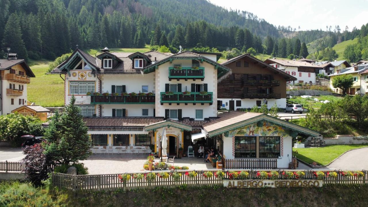 Hotel Piedibosco Моена Екстер'єр фото