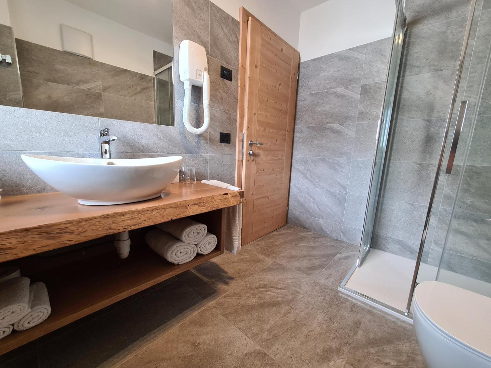 Hotel Piedibosco Моена Екстер'єр фото