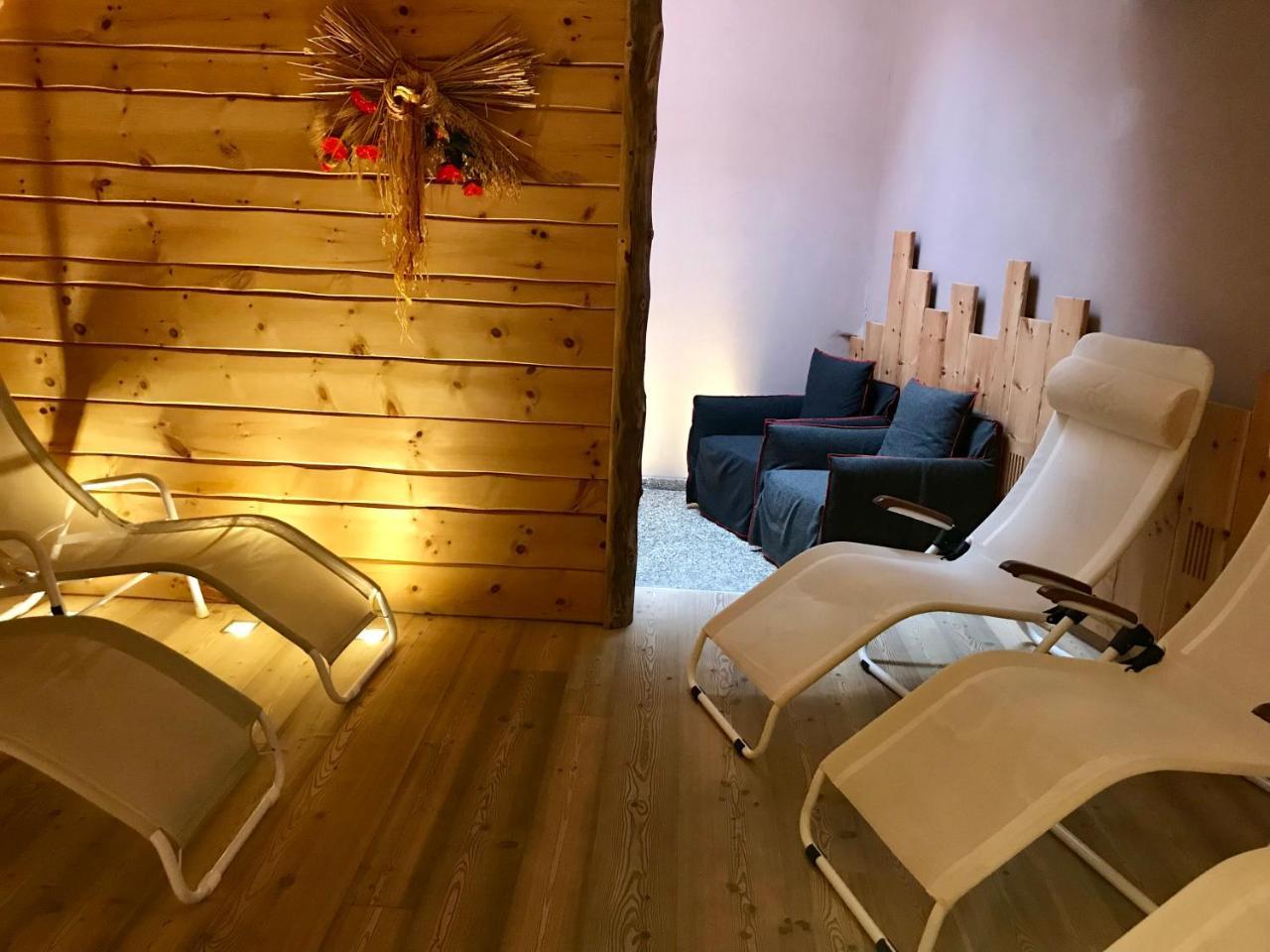 Hotel Piedibosco Моена Екстер'єр фото