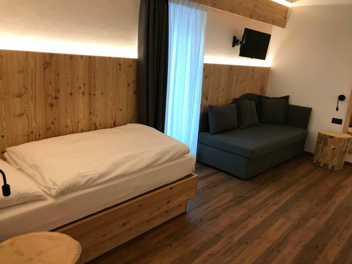 Hotel Piedibosco Моена Екстер'єр фото